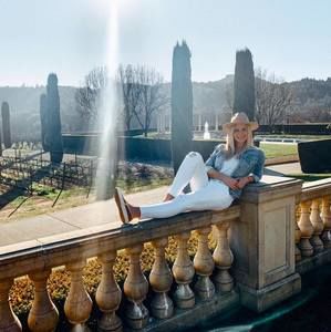 Meet your Posher, Jackie